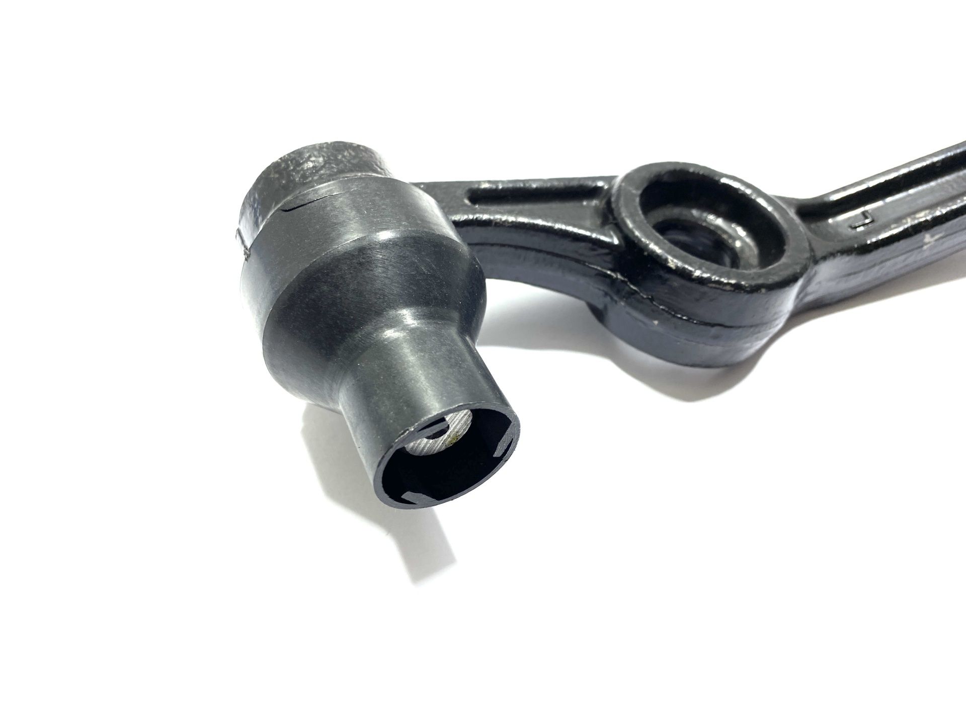 Важіль передній L Lifan 320 KLM