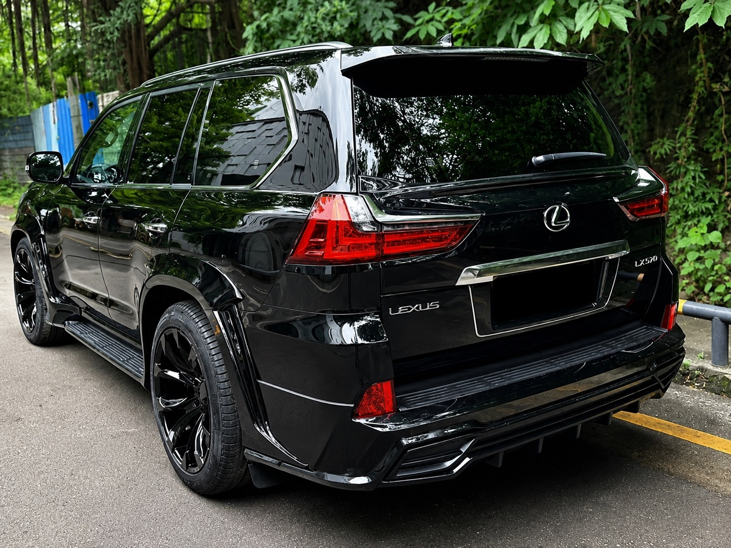 Комплект обвісів (Wald) Під фарбування для Lexus LX570/450d 2008-2022 рр