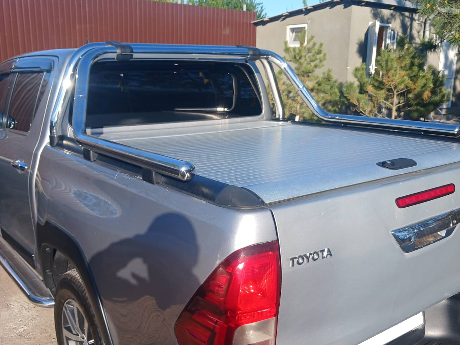 Дуга на кузов (нержавійка) 76мм для Toyota Hilux 2015- рр