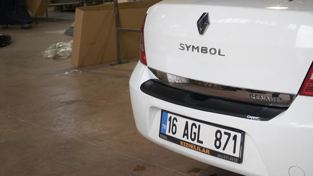 Накладка на задній бампер EuroCap (ABS) для Renault Logan II 2013-2022 рр