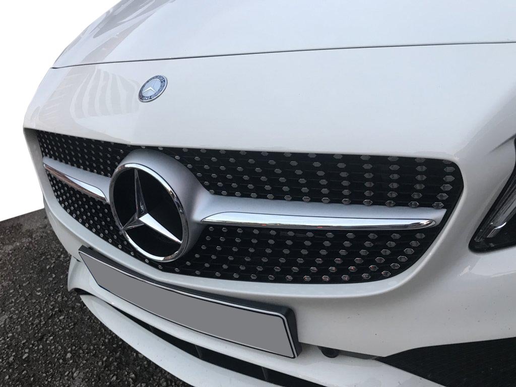 Передня решітка Diamond Silver 2014-2018, з камерою для Mercedes C-сlass W205 рр