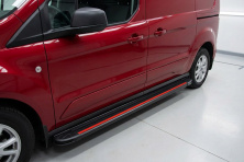 Бокові пороги Maya Red (2 шт., Алюміній) Максі база Ford Connect 2021- рр.
