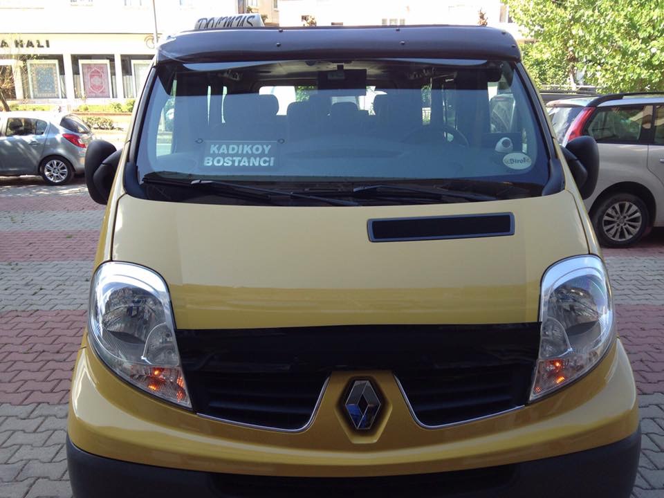 Козирьок на лобове скло (чорний глянець, 5мм) для Nissan Primastar 2002-2014 рр