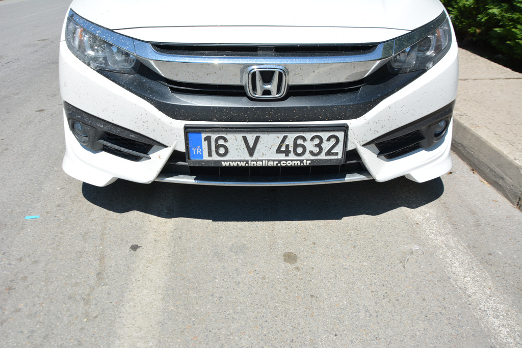 Куточки на передній бампер (під фарбування) для Honda Civic Sedan X 2016-2021 рр