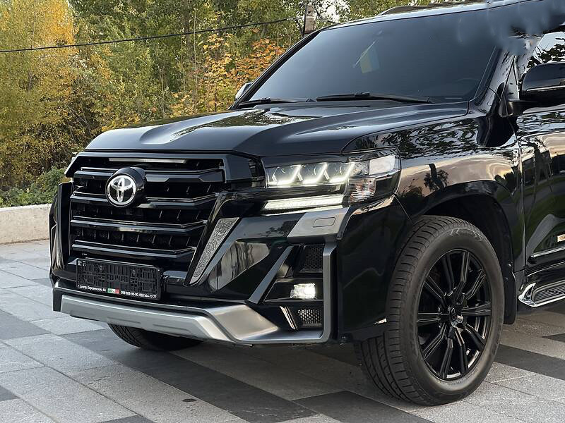 Передні фари 2016-2025 (LX-Design) для Toyota Land Cruiser 200