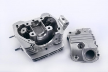 Головка цилиндра 4T CB150 (+ клапаны, крышка) JING