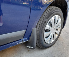 Передні бризковики (2 шт.) Renault Sandero 2007-2013 рр.