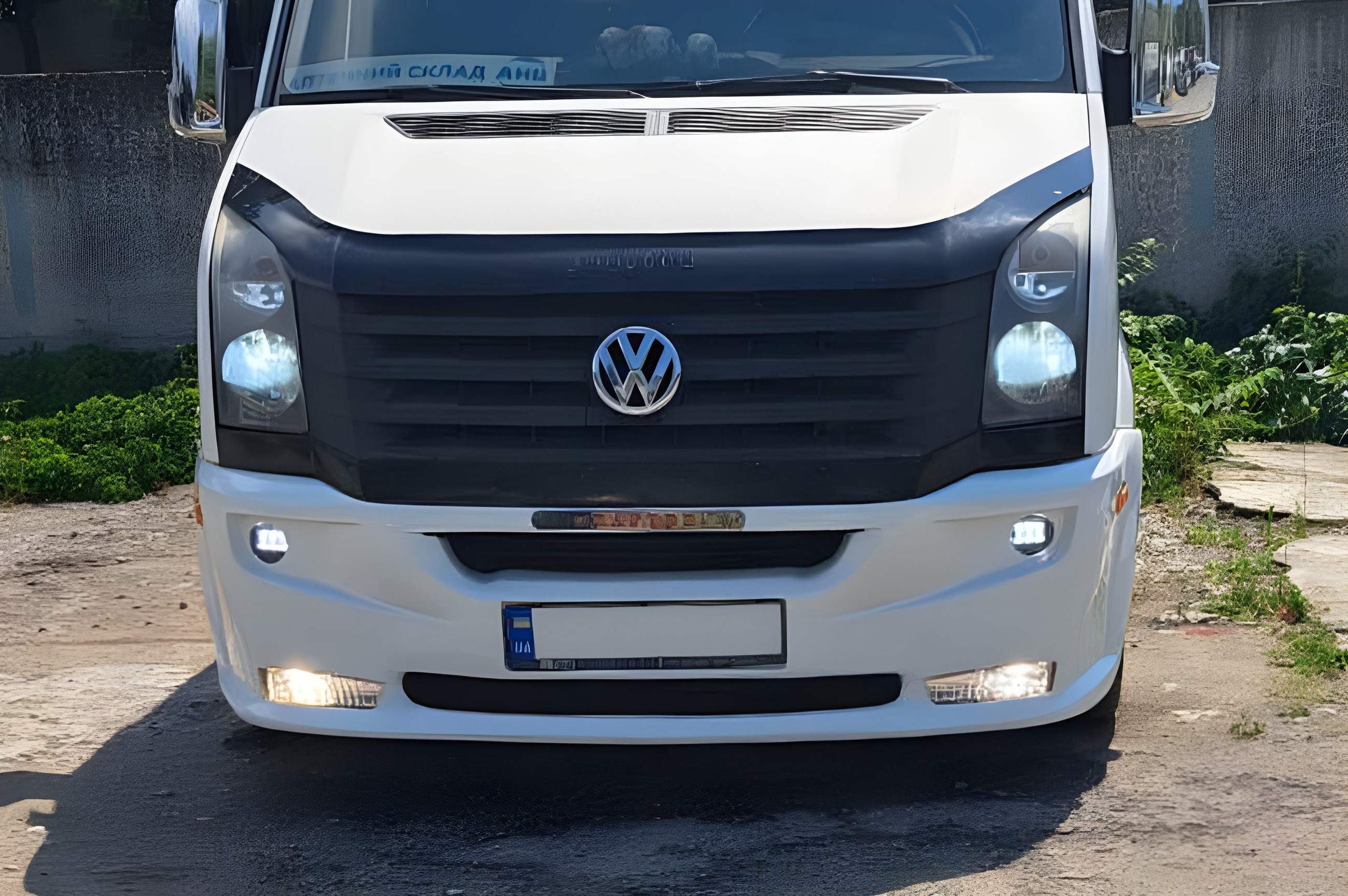 Накладка на передній бампер 2012-2026 (Era прямий, під фарбування) для Volkswagen Crafter рр