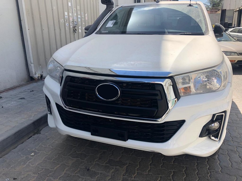 Передній бампер Rocco (для 2015-2020) для Toyota Hilux 2015- рр