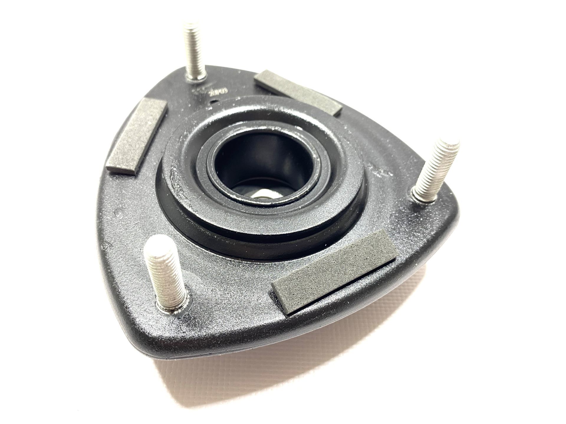 Опора переднього амортизатора (15мм) Geely MK/MK2/GC6 EEP