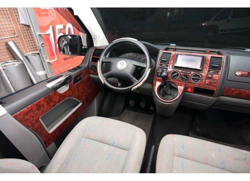 Накладки на панель Дерево для Volkswagen T5 Caravelle 2004-2010 рр