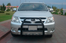 Кенгурятник QT007 Black (нерж.) Toyota Hilux 2006-2015 рр.