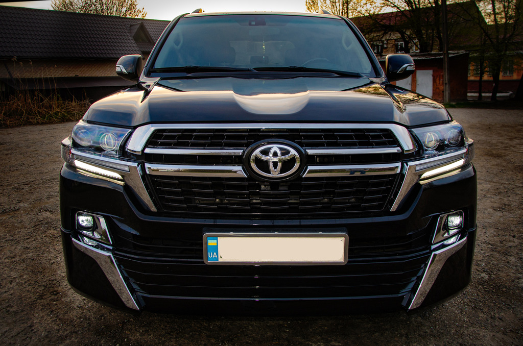 Комплект рестайлінгу з LC200 2008-2015 на 2021 Executive для Toyota Land Cruiser 200 рр