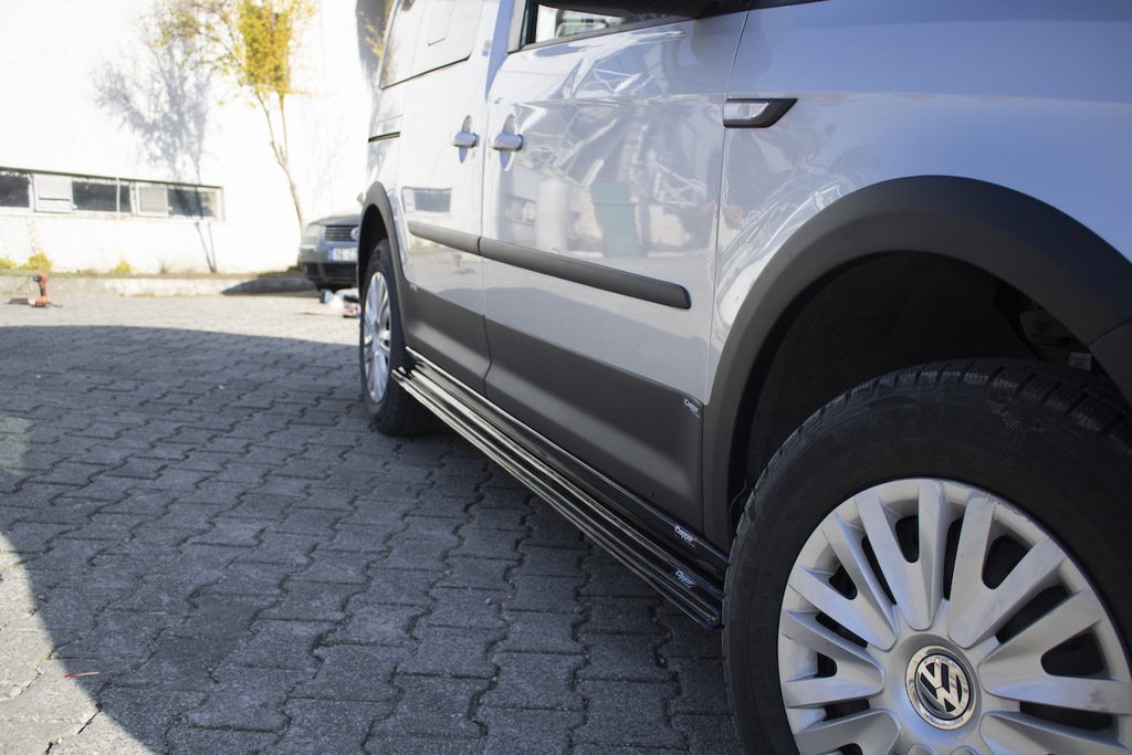 Накладки на бічні пороги EuroCap (стандартна база, чорні) для Volkswagen Caddy 2015-2020 рр