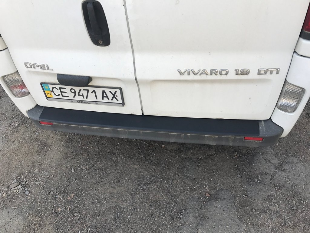 Накладка на задній бампер DDU (ABS) для Nissan Primastar 2002-2014 рр
