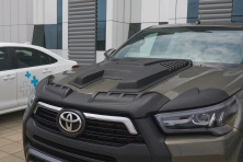 Накладка на капот (2021+, ABS) Toyota Hilux 2015- гг.