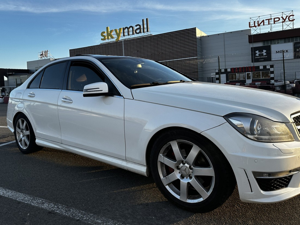 Комплект обвісів С63 AMG для Mercedes C-class W204 2007-2015 рр