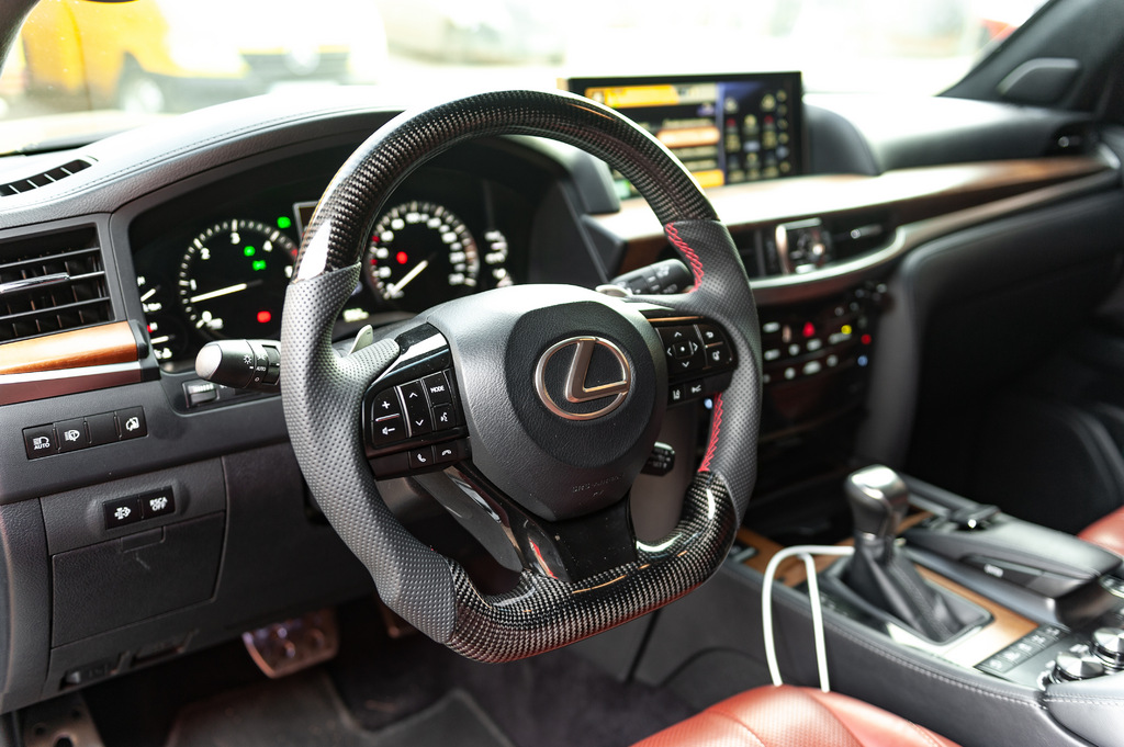 Кермо у зборі анатомічний (карбон) для Lexus LX570/450d