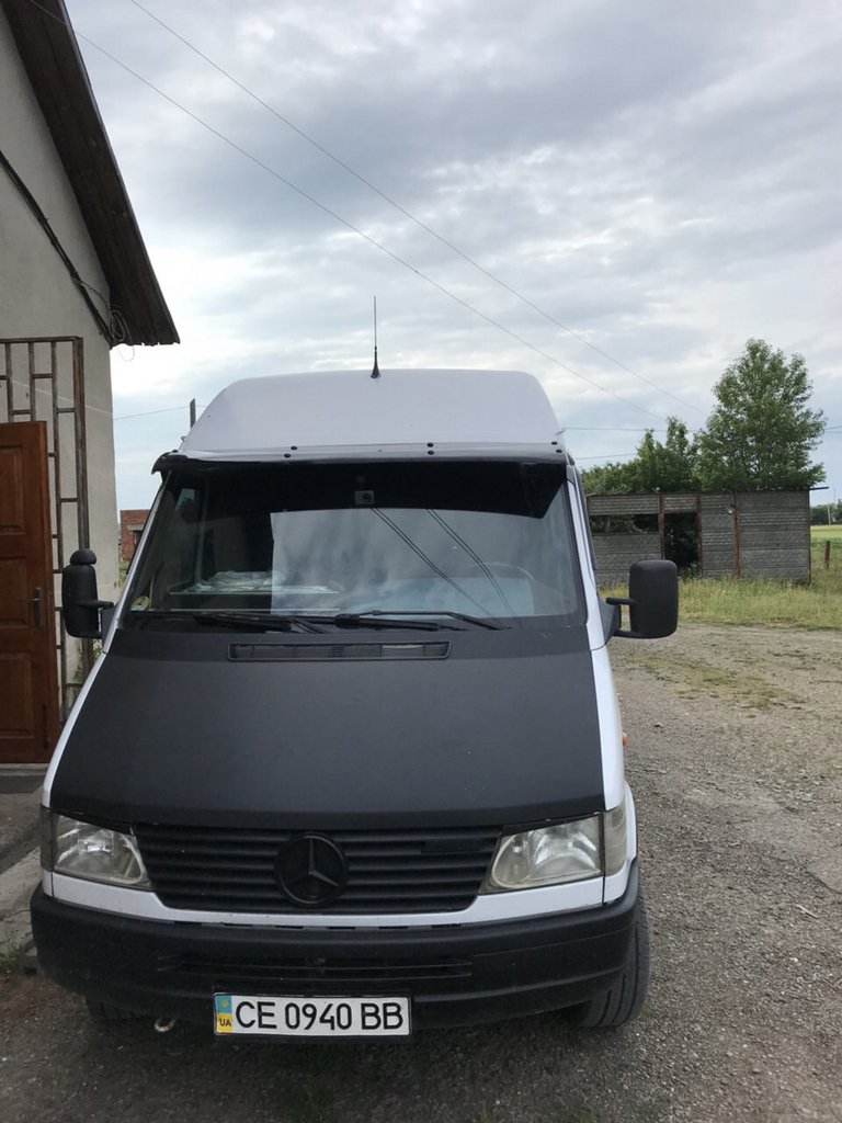 Козирьок на лобове скло (чорний глянець, 5мм) для Mercedes Sprinter W901/902/903/904/905 1995-2006 рр