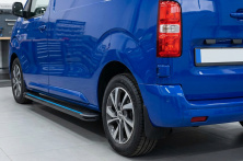 Бокові пороги Maya Blue (2 шт., алюміній) M – Середня база Fiat Scudo 2022- рр.