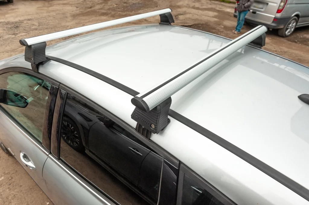 Автобагажник (хром, пара) для Toyota Camry 2006-2011 рр