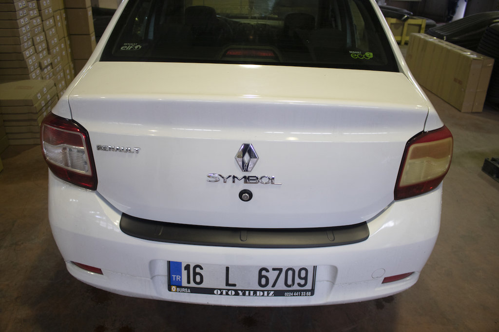 Накладка на задній бампер EuroCap (ABS) для Renault Logan II 2013-2022 рр