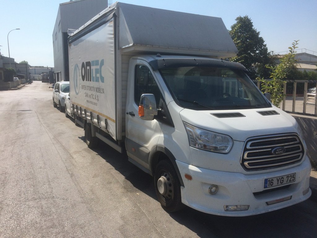 Накладка на передній бампер ERA (2014-2019, під фарбування) для Ford Transit 2014- рр