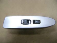 Кнопка склопідйомника з накладкою передніх дверей R Great Wall Hover