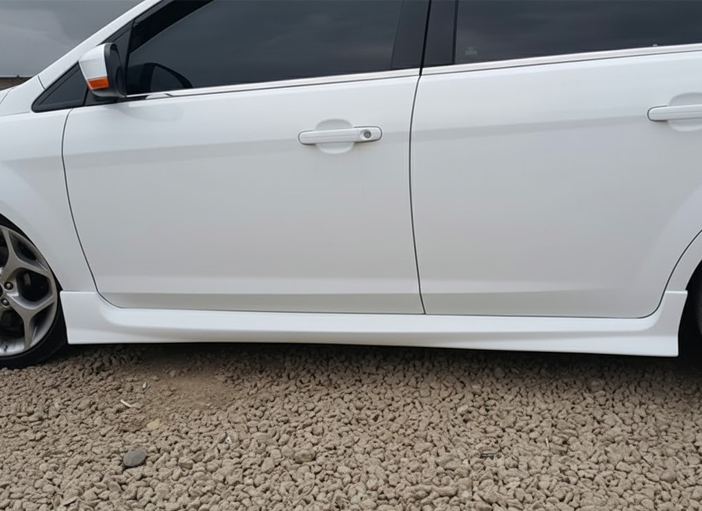 Бокові пороги HB (під фарбування) для Ford Focus II 2005-2008 рр