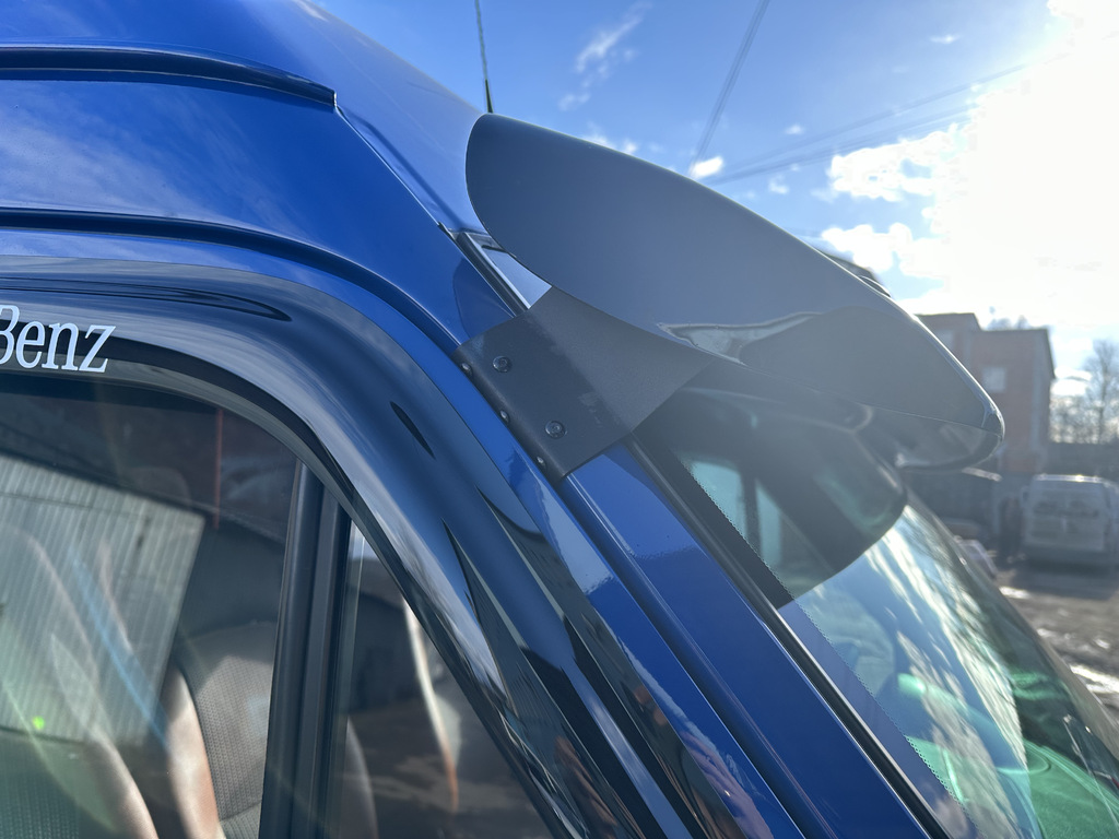 Козирьок на лобове скло (чорний глянець, 5мм) для Mercedes Sprinter W901/902/903/904/905 1995-2006 рр