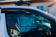 Вітровики (2 шт., Sunplex Sport) Peugeot Expert 2017- рр.