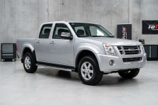 Бокові пороги BlackLine (2007-2012, 2 шт., Алюміній) Isuzu D-Max 2002-2011 рр.