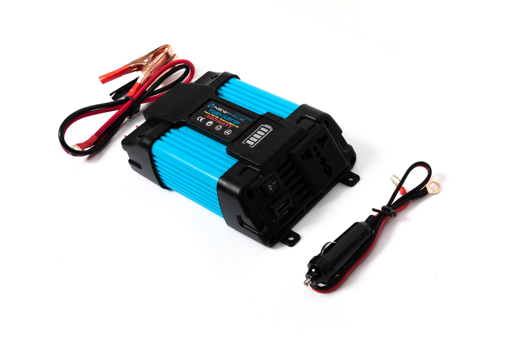 Автомобільний інвертор (220V/USB/300W) XLF300W