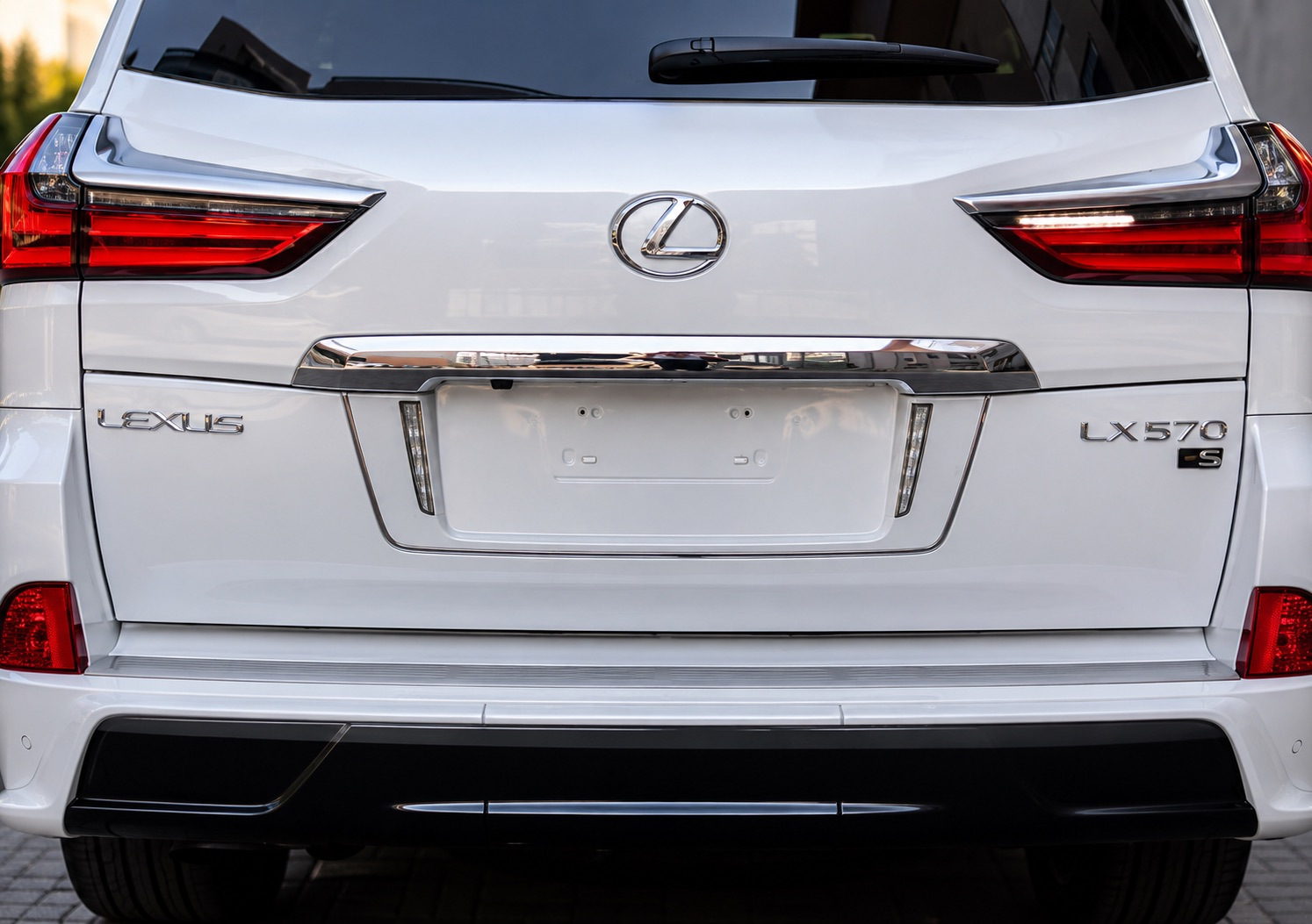 Задня підставка під номер з LED (2007-2023) Чорний колір для Lexus LX570/450d рр