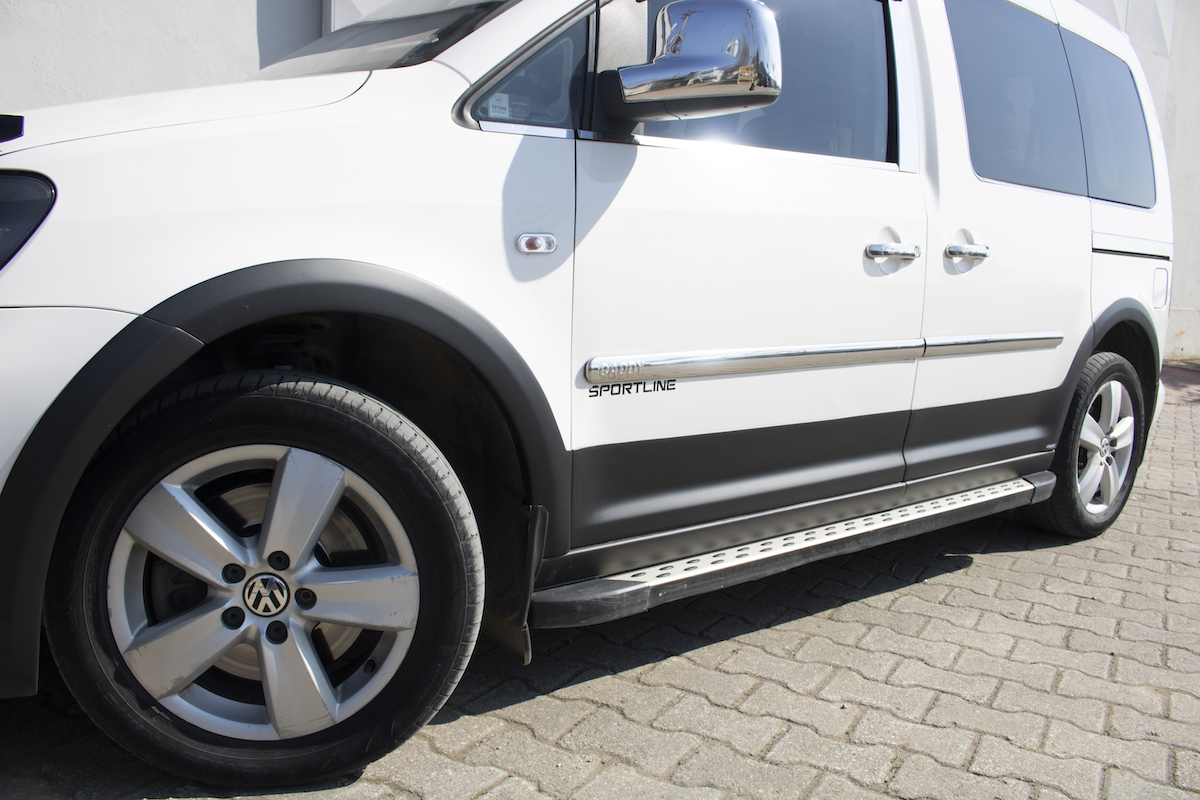 Комплект молдингів і розширювачів арок 1 двері, коротка база для Volkswagen Caddy 2010-2015 рр