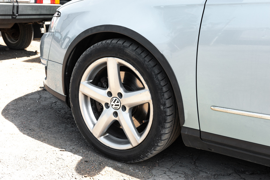 Накладки на арки (4 шт, ABS) для Volkswagen Passat B6 2006-2012 рр
