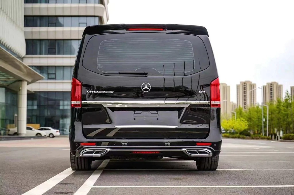 Задній бампер Maybach для Mercedes Vito / V-class W447 2014- рр