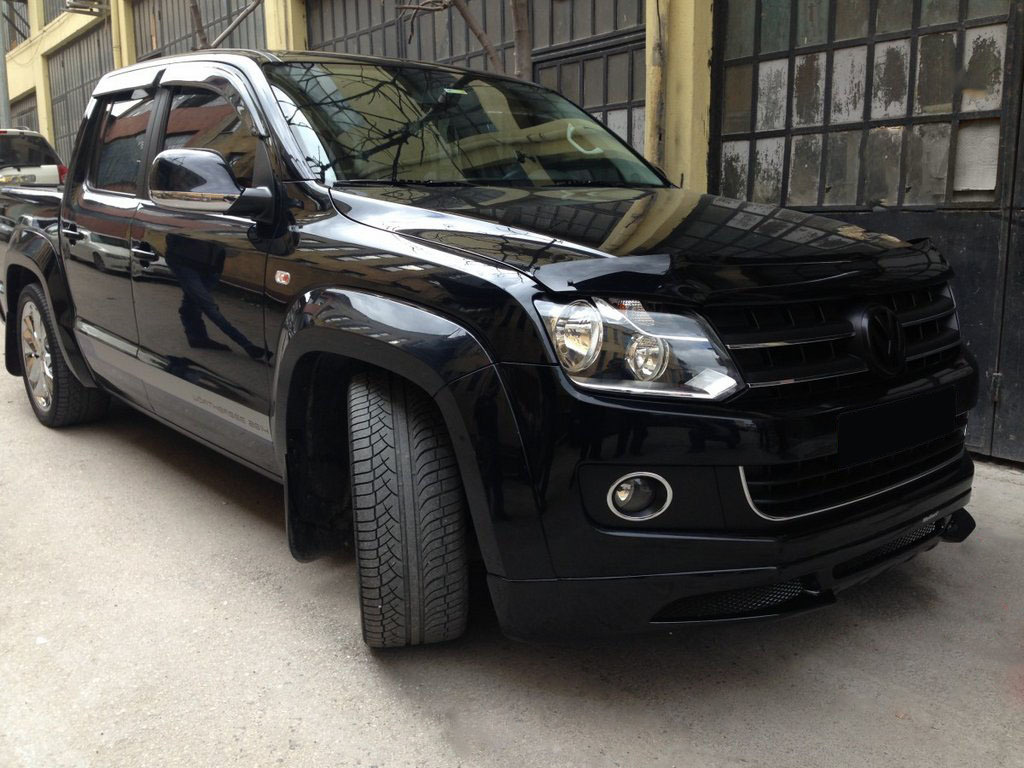 Накладка на передній бампер (під фарбування) для Volkswagen Amarok 2010-2022 рр