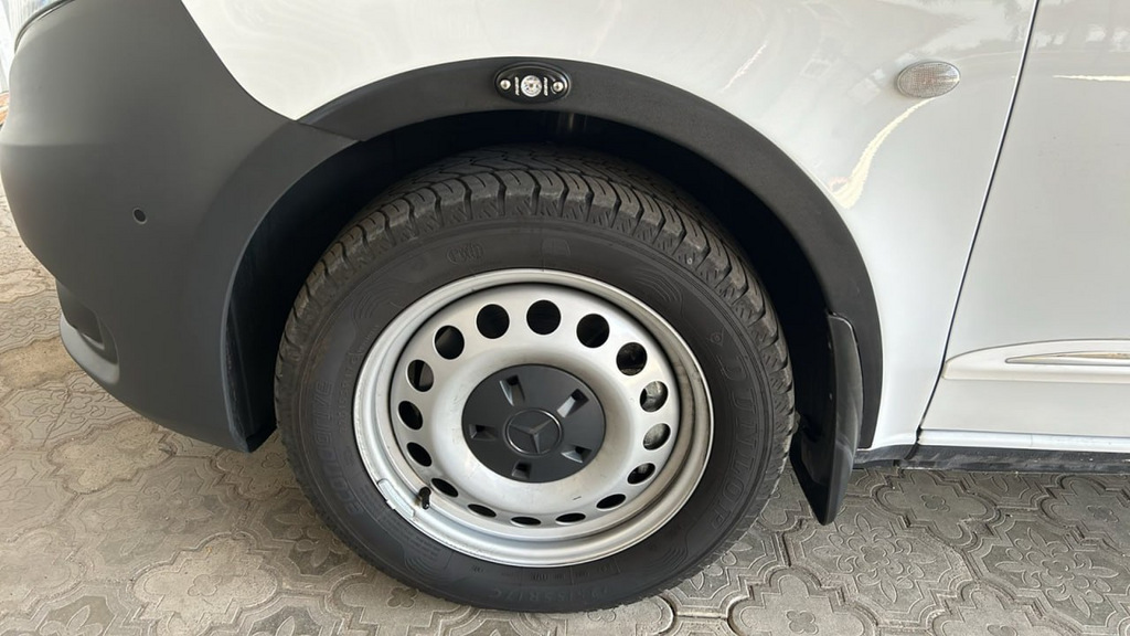 Накладки на арки (4 шт, чорні) для Mercedes Vito/V-class W447 2014- рр