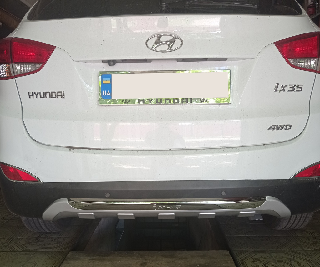 Задня пластикова накладка V2 для Hyundai IX-35 2010-2015 рр