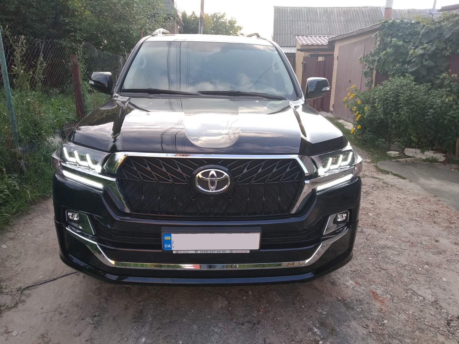 Передні фари 2016-2025 (LX-Design) для Toyota Land Cruiser 200