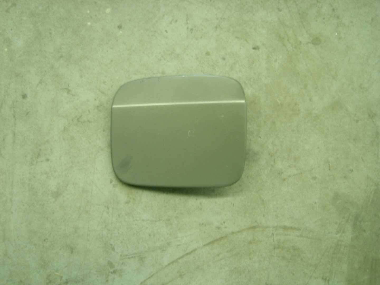 Лючок бензобака Geely EC7/EC7RV