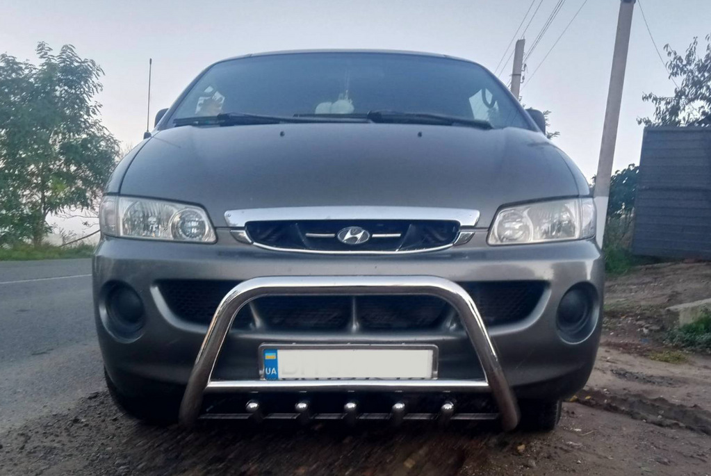 Кенгурятник (нерж.) для Hyundai H200, H1, Starex 1998-2007 рр