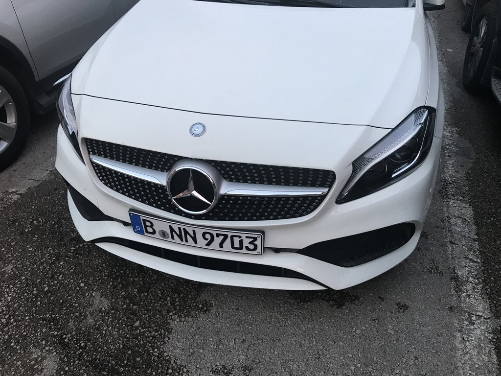 Передня решітка Diamond Silver 2014-2018, без камери для Mercedes C-сlass W205 рр