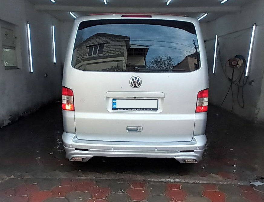 Накладка на задній бампер Sport 2 (під фарбування) для Volkswagen T5 Multivan 2003-2010 рр