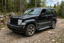 Бокові пороги Rainbow (2 шт., Алюміній) Jeep Cherokee/Liberty 2007-2013 рр.