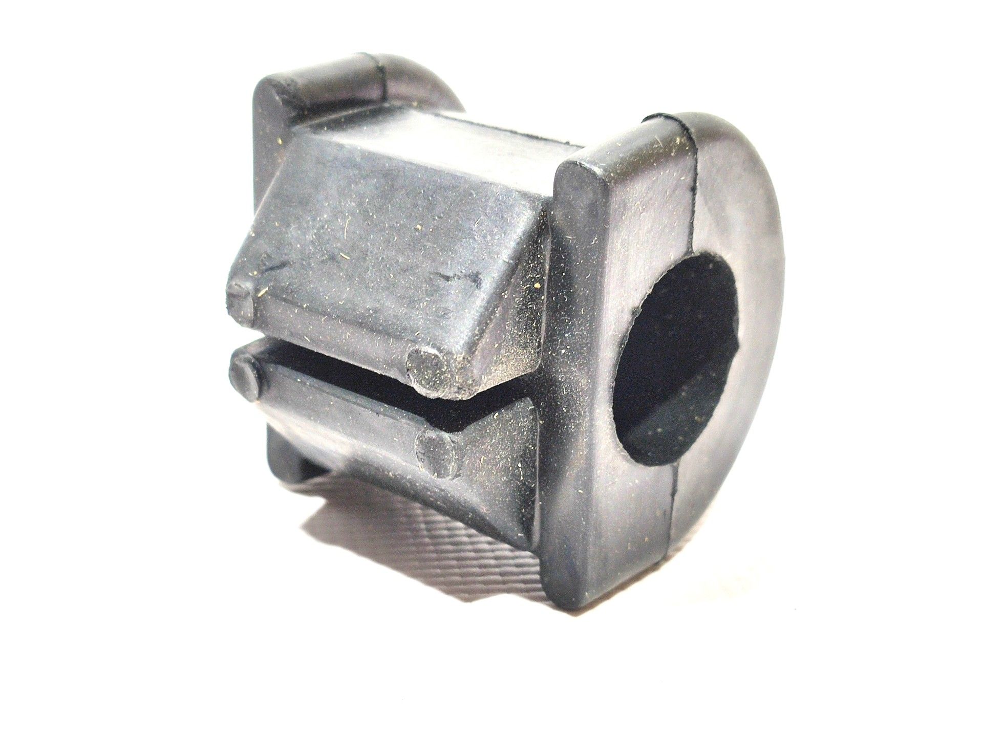 Втулка стабілізатора переднього Lifan 320 KLM