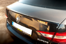 Спойлер LIP (Sunplex, чорний) (119,2см* 7,3см) Skoda Superb 2015-2024 рр.