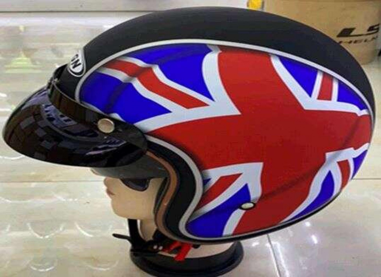 Шлем открытый   (с козырьком, size:L, Great Britain)   FGN