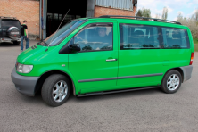 Бічні труби Black (2 шт., нерж.) d70 Mercedes Vito W638 1996-2003 рр.